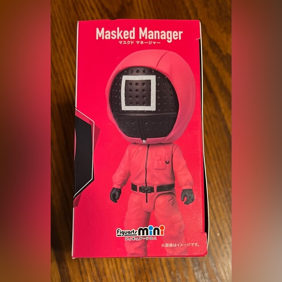 Netflix Squid Game Masked Worker◾️ BANDAI Figuarts Mini 095 - NEW Sealed Box - Picture 3 of 5